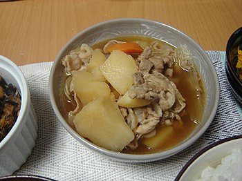 Nikujaga (meat and potato stew)