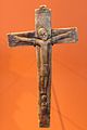Crucifix de chef kongo, ivoire, XIXe siècle, collection privée (même exposition).