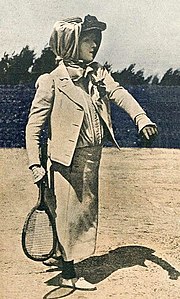 Sarah Bernard en tenniswoman, 1905.