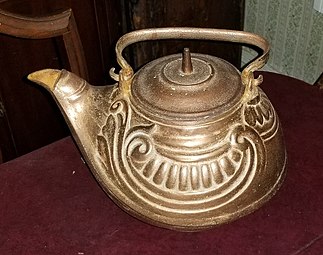 Copper coated cast iron stove tea kettle made between 1846 and 1860. Albany/Troy NY, USA