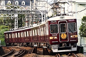 7000系7006F「京とれいん 雅洛」 （2019年8月　大山崎駅）