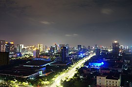 Panorama Distrik Binjiang pada malam hari