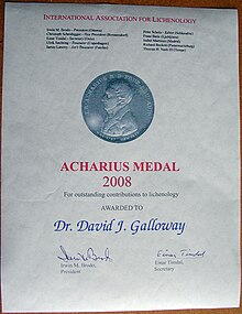 Image showing certificate that accompanies the Acharius Medal.