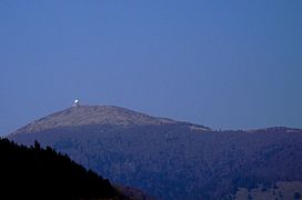 La face sud, depuis la vallée de la Thur.