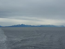 La côte nord de l'île Gravina.