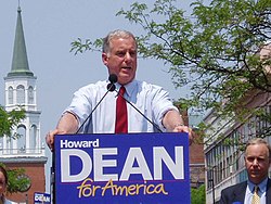 Howard Dean declaration of candidacy June 2003.jpg