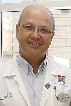 יצחק לוי בבית החולים שניידר, יולי 2011