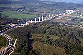 A Kőröshegyi völgyhidat, az M7-es autópálya viaduktját, Magyarország leghosszabb hídját 2007. augusztus 8-án adták át a forgalomnak