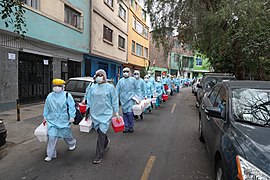 Ministerio de Defensa supervisa labor del Ministerio de Salud durante la Operación Tayta en San Luis, Lima Metropolitana.