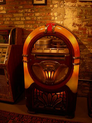 A mid-20th-century 24-disc Wurlitzer jukebox. ...