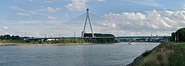 Raiffeisenbrücke over de Rijn in Neuwied