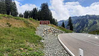 Scheitelpunkt der Passstraße, Blick Richtung Osten