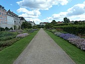 El jardín de plantas perennes a lo largo de Sølvgade