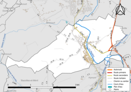 Carte en couleur présentant le réseau hydrographique de la commune