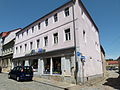 Wohnhaus mit Laden (originale Front) in geschlossener Bebauung und Ecklage