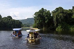 Perahu di atas Situ Lengkong