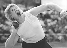 Johanna Hübner – Olympiazweite von 1960 und EM-Vierte von 1958 (damals unter ihrem früheren Namen Johanna Lüttge) – kam auf den vierten Platz
