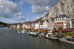 The citadel, the collegiate church and the Meuse.