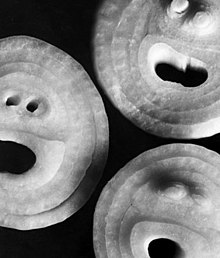 Carnival masks, or three sliced onions, by Elsa Thiemann, 1930s Elsa Thiemann Faschingsmasken oder 3 durchgeschnittene Zwiebeln 1930er Jahre.jpg