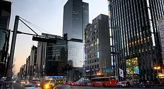 Район станции Каннам в Сеуле, Южная Корея.