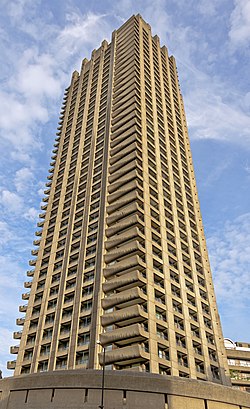 Lauderdale Tower di Barbican Estate, Kota London.