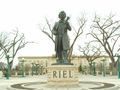 Statue de Louis Riel devant l'Assemblée législative du Manitoba, à Winnipeg