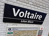 Logo Paris Voltaire stanica na liniji 9 u Parizu Metro.