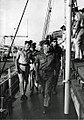 רס"ן אלי לוי מארח את הרמטכ"ל יצחק רבין על סיפון אוניית התובלה אח"י בת-ים (ת-83).