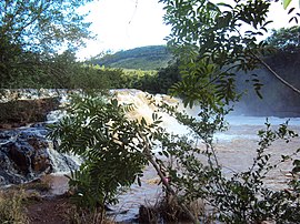 Vista do Salto Santa Amália, uma cachoeira localizada em Peabiru