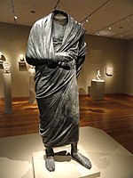Emperador romano como filósofo, probablemente Marco Aurelio, siglo II.