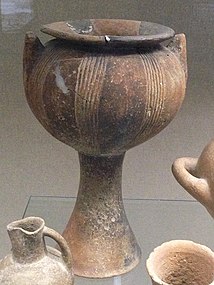 Vase de la période Pantalica III