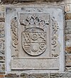 Герб на Вилхелм Вирих на входа на дворец Бройч[1]