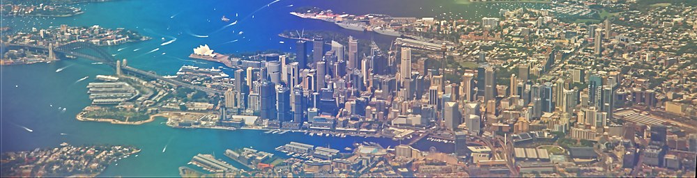 Panorama over Sydney Harbour og Darling Harbour med Sydney centrum 4. januar 2019