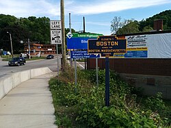 Keystone marker on the Boston Bridge