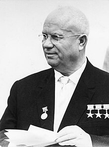 Hruščov v Vzhodnem Berlinu junija 1964