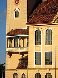 Detail of the loggia and the apse