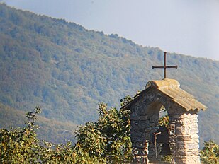 Capeletta de San Benardu (Armu), campanìn vistu cu-u binòculu