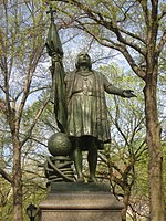 Центральный парк Нью-Йорка - статуя Колумба работы Джеронимо Сунола - IMG 5706.JPG