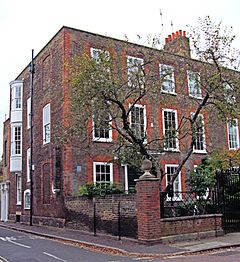 Chapel House, № 15, Montpelier Row, Twickenham - Лондон. (22331481695) .jpg