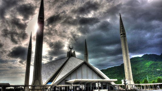 "Faisal_Mosque_by_Nauman" by User:Nauman Ali Shahid