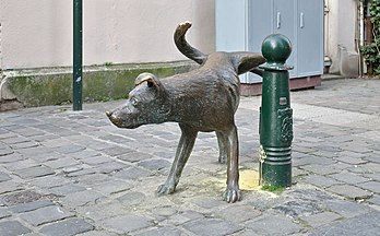 Het Zinneke, sculpture de bronze de Tom Frantzen à Bruxelles. (définition réelle 4 681 × 2 902)