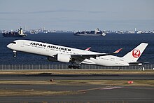 Japan Airlines Airbus A350-941 JA13XJ (SN 538) JAL517 Tokyo Int'l - Haneda (RJTT HND) 17.Dec.2023.jpg