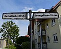 Kühlungsborn, Wegweiser zu den Kirchen