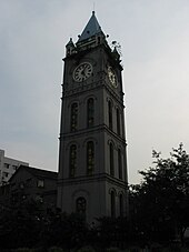 Kellotorni Luzhoun vanhassa kaupungissa.
