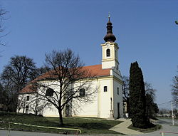 Farní kostel svatého Petra a Pavla