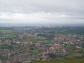 Vista da cidade a partir da Serra do Ouro Branco