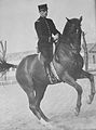 Pirouette au galop de Patrick Le Rolland montant Cramique - Saumur 1971