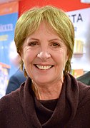 Penelope Wilton interprète Hester Leggett.