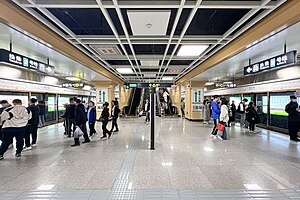 3号线珠江路站站台