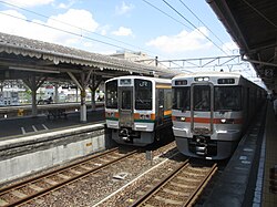 東海道本線ホーム（2018年6月）
